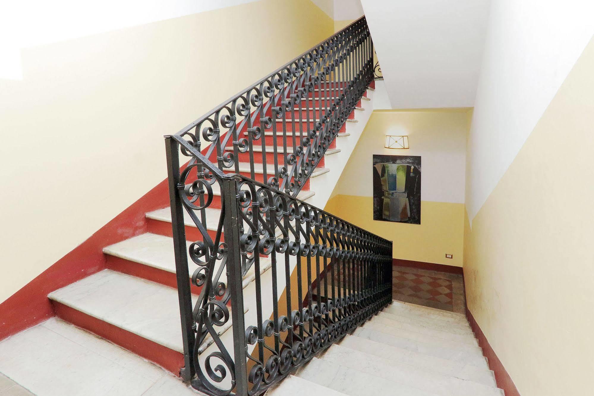 Отель Mok'House Рим Экстерьер фото